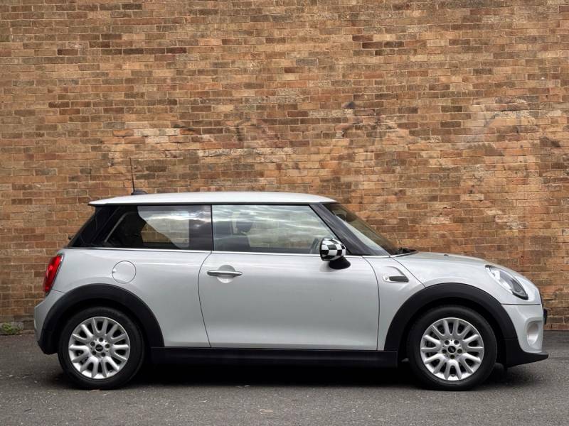 Mini Hatch 1.5 Cooper - 2015 65 EY65CEX White #2