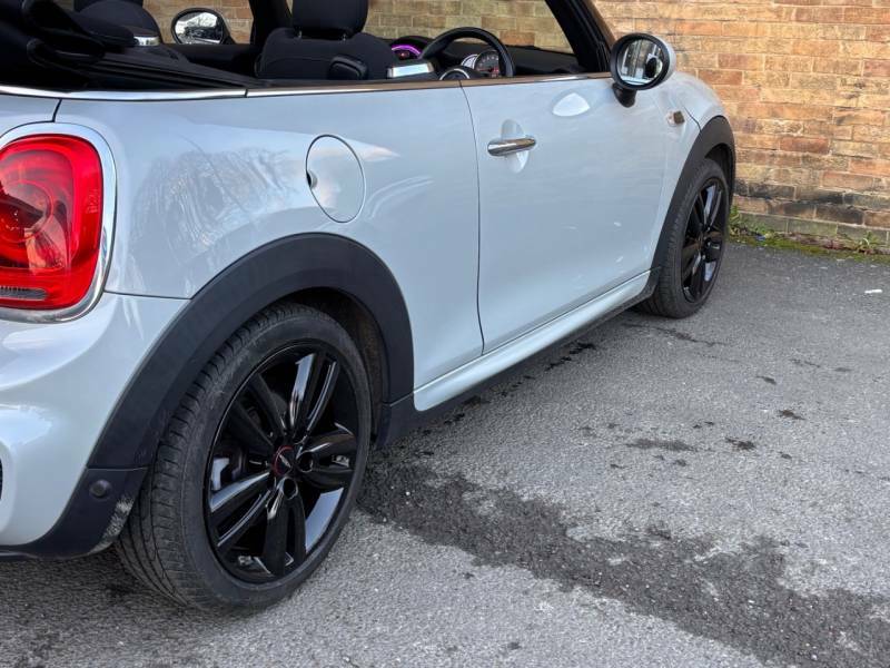 Mini Convertible 1.5 Cooper - 2017 67 HN67PXT Silver #5