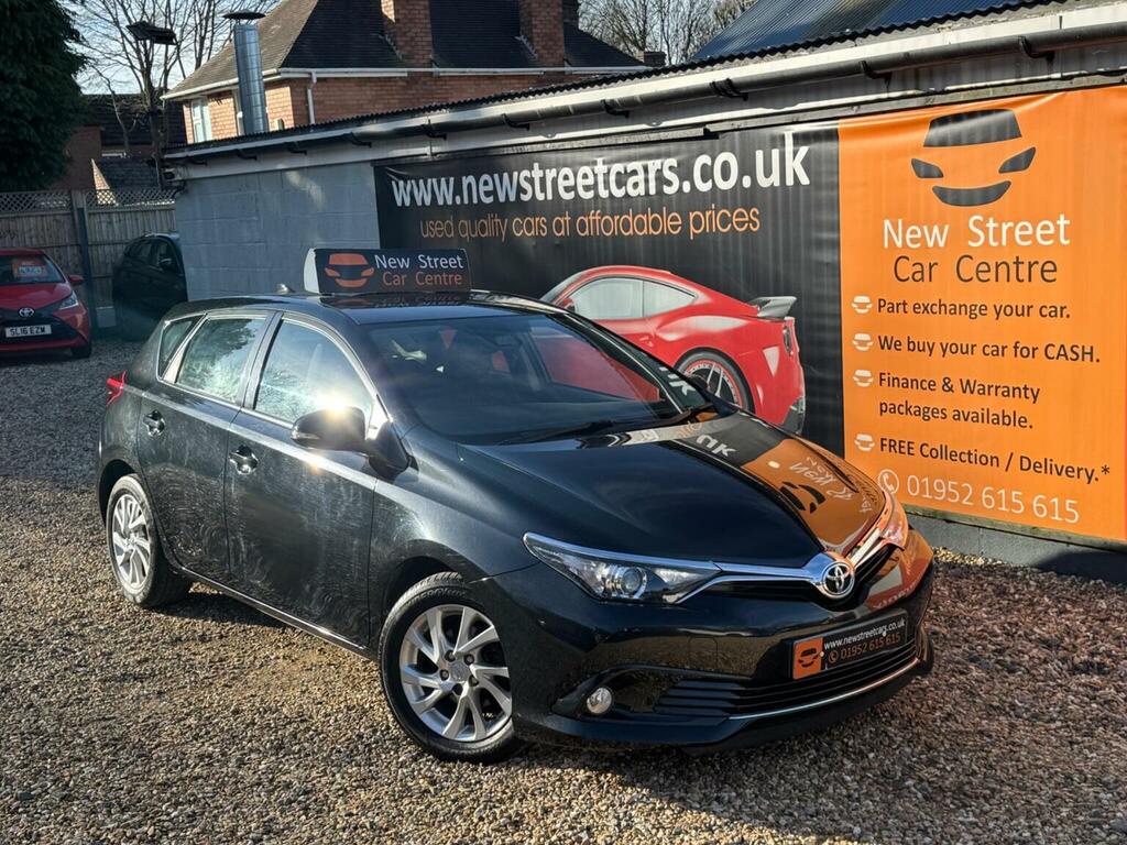 Toyota Auris Hatchback 1.2 Vvt-i Icon Euro 6 Ss Safety Black