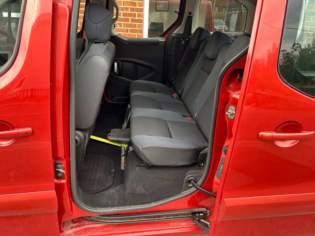 Peugeot Partner Tepee 1.6 Hdi 92 S Red #3