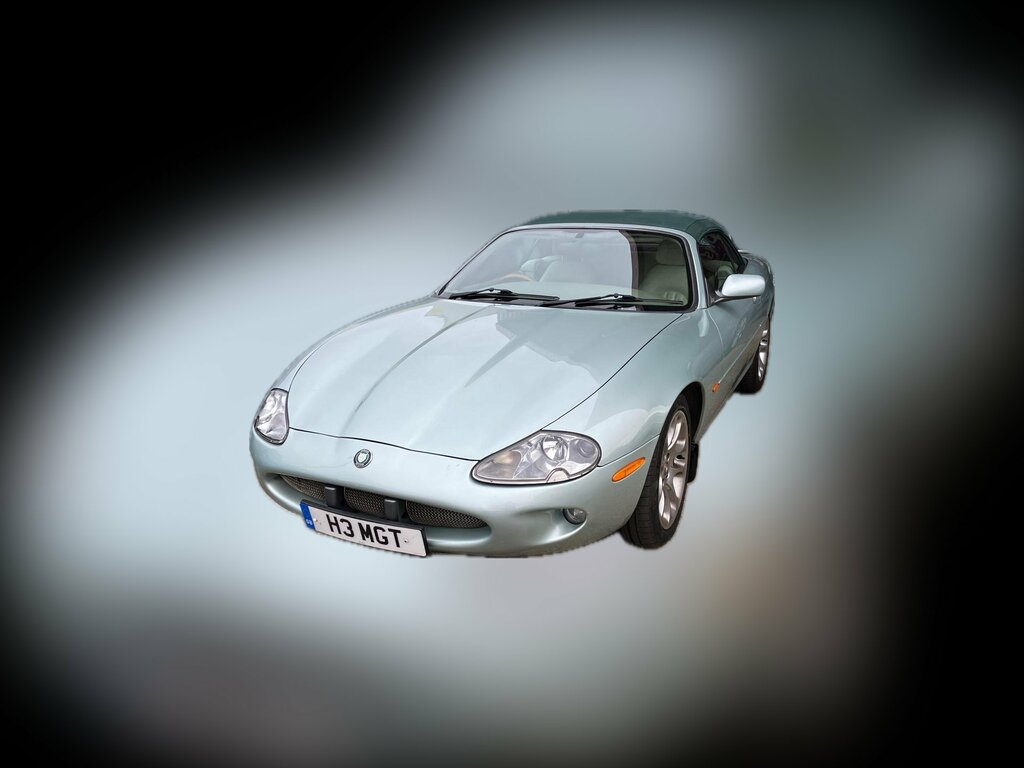 Jaguar XK8 4.0 Convertible 284 Gkm, 29 Silver