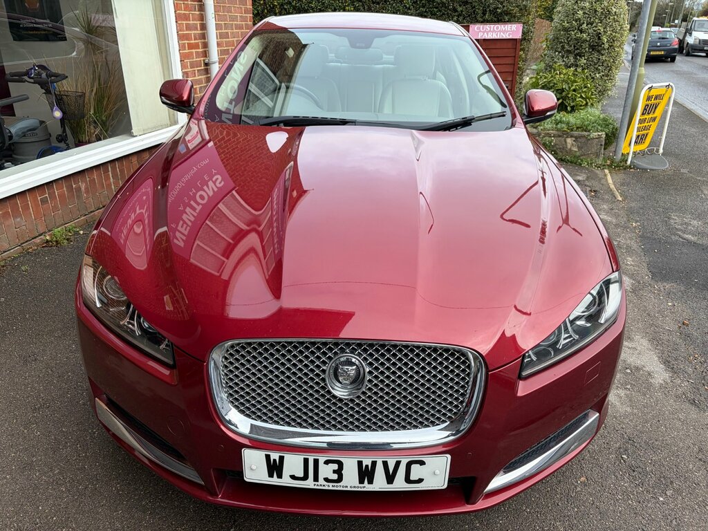 Jaguar XF 2.2D Premium Luxury Saloon Euro 5 Red #2