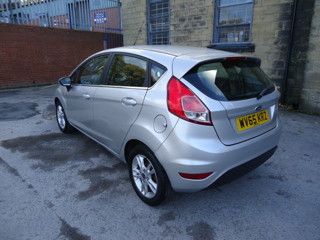 Ford Fiesta Hatchback 1.5 Tdci Zetec 2015 WV65KRZ Silver #5