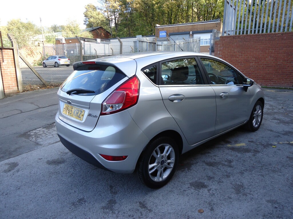 Ford Fiesta Hatchback 1.5 Tdci Zetec 2015 WV65KRZ Silver #3