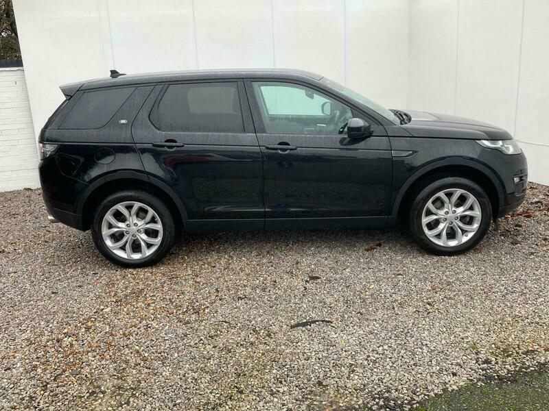 Land Rover Discovery Sport 2.0 Td4 Se Tech NA65SZC Black #2