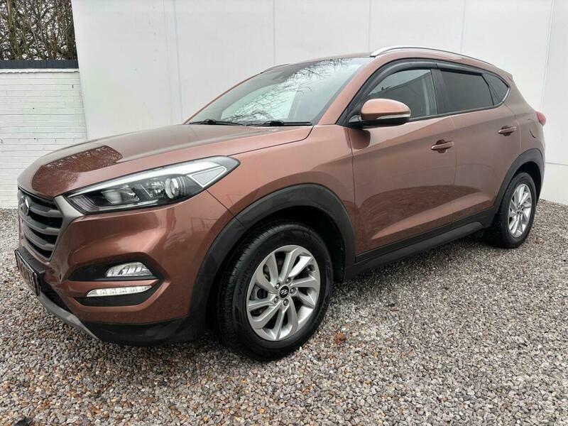 Hyundai Tucson 1.7 Crdi Blue Drive EA67XHL Brown #4