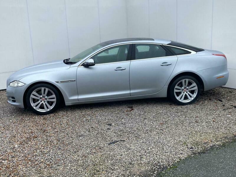 Jaguar XJ 3.0D V6 Luxury WF60HYC Silver #3