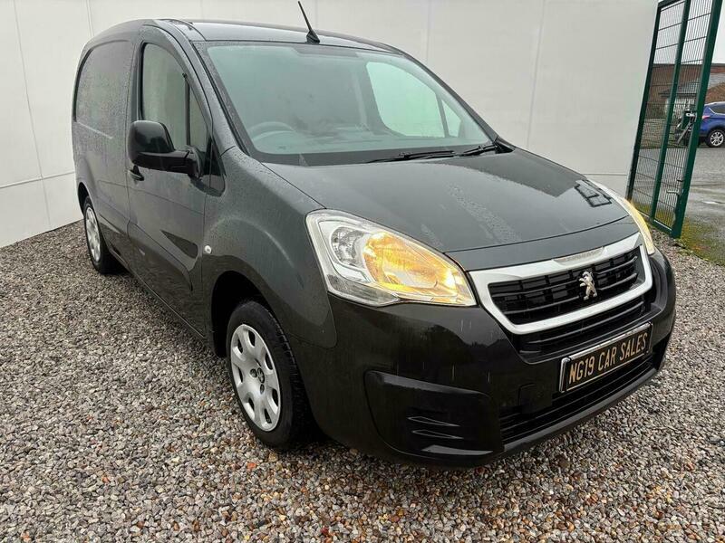 Peugeot Partner 1.6 Bluehdi 651 Professional BN67OPJ Grey #6