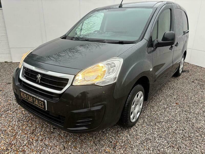 Peugeot Partner 1.6 Bluehdi 651 Professional BN67OPJ Grey #4