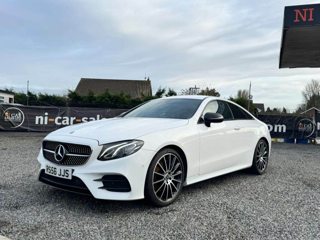 Mercedes-Benz E Class E220d Amg Line 9G-tronic White