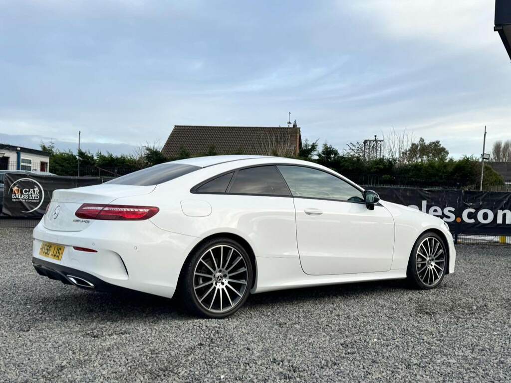 Mercedes-Benz E Class E220d Amg Line 9G-tronic RS56JJS White #2