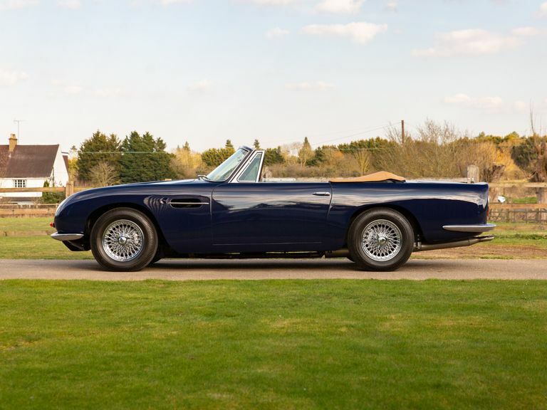 Aston Martin DB6 Volante Blue #2