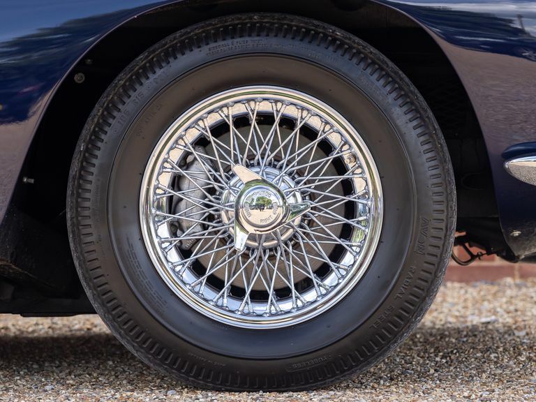 Aston Martin DB6 Volante Blue #5