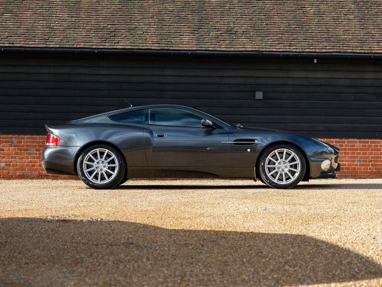 Aston Martin Vanquish Coupe Silver
