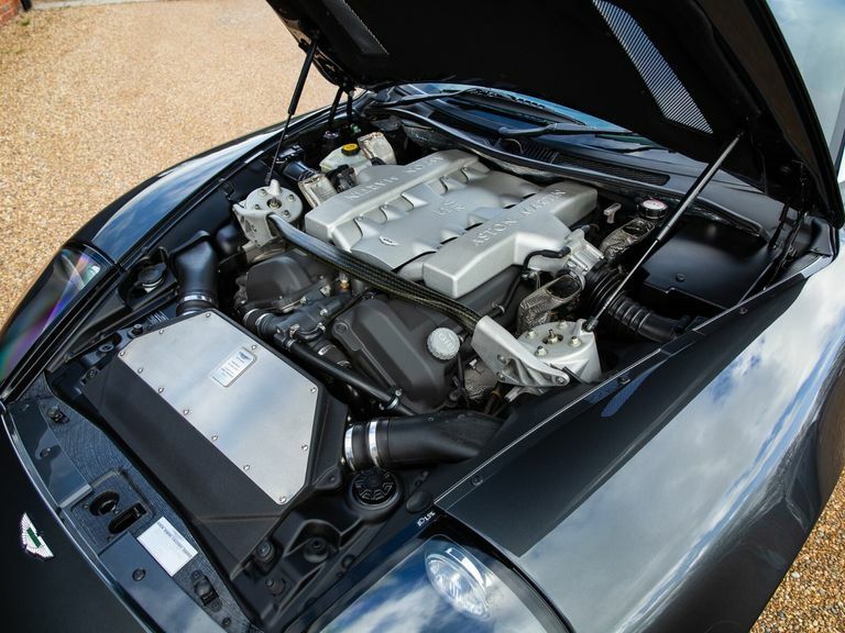 Aston Martin Vanquish Coupe Silver #4