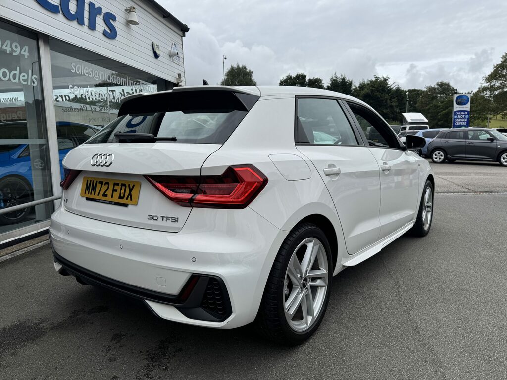 Audi A1 Petrol MM72FDX White #6