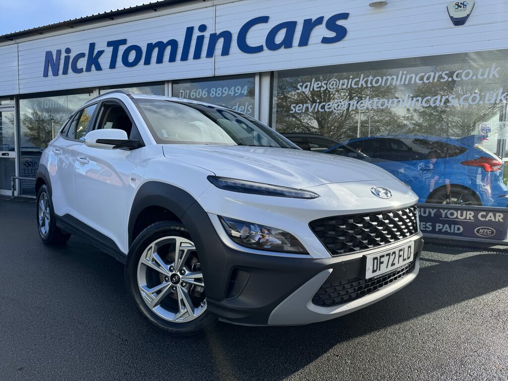 Hyundai Kona Petrol White