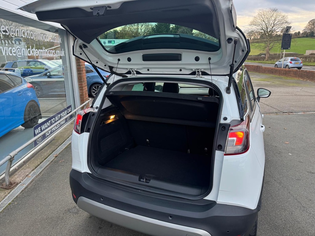 Vauxhall Crossland X Petrol SA19HFY White #6