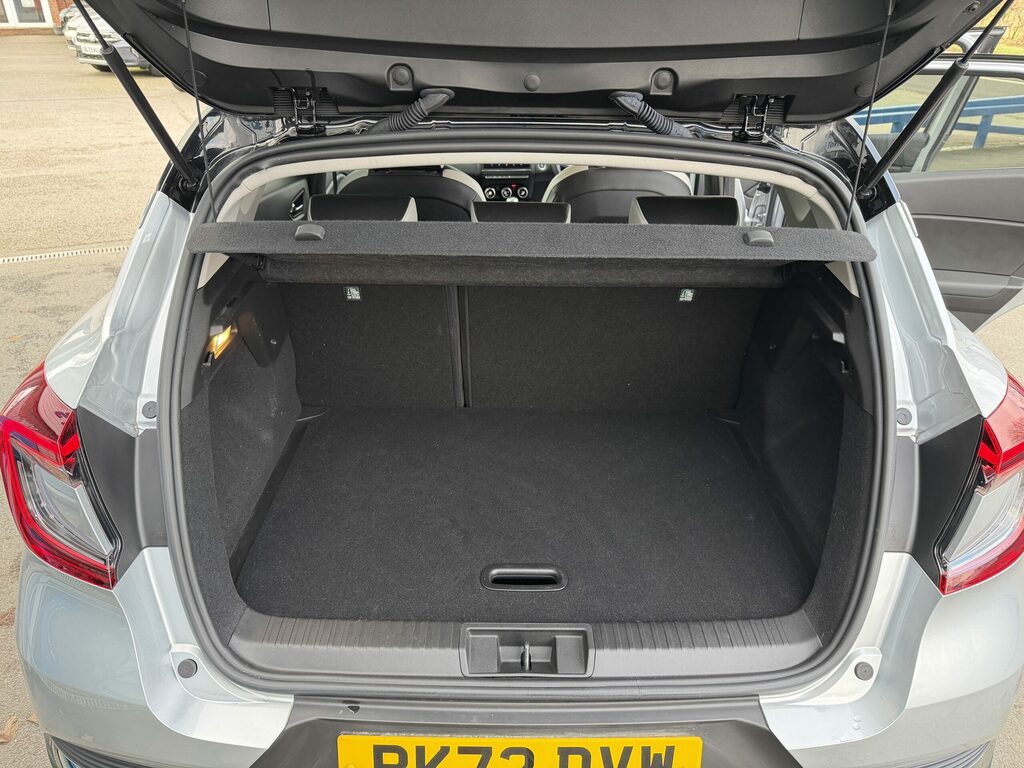 Renault Captur Petrol PK72DVW Silver #3