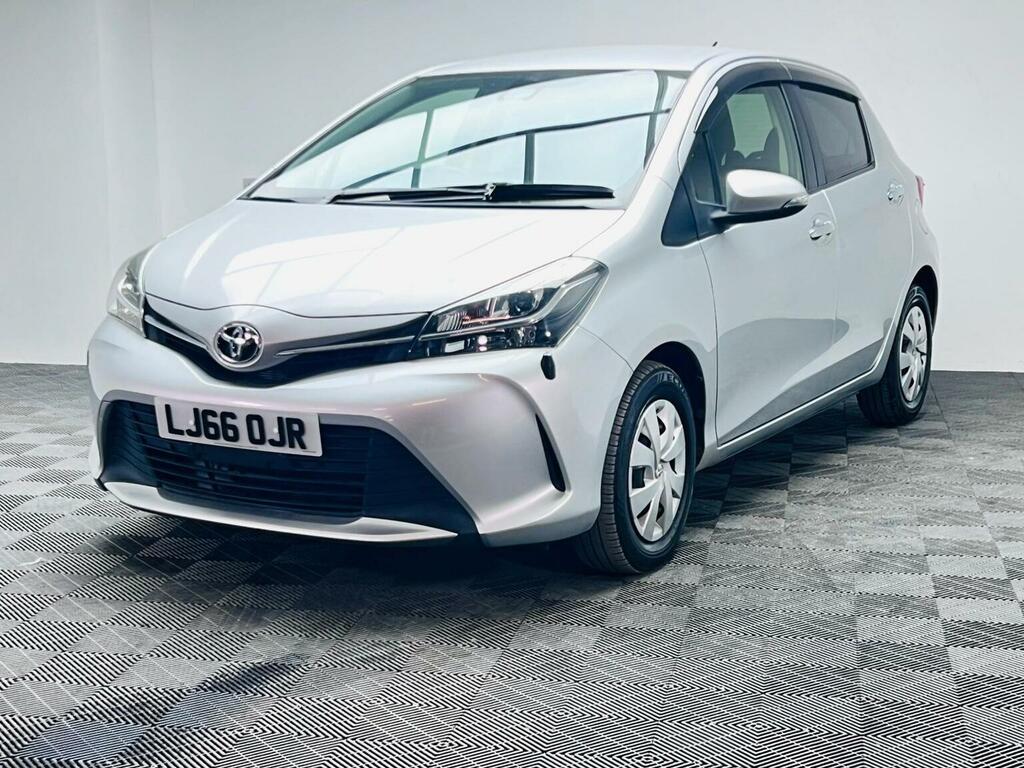 Toyota Yaris 1.33 Dual Vvt-i Icon Multidrive S Euro 6 2016 LJ66OJR #4