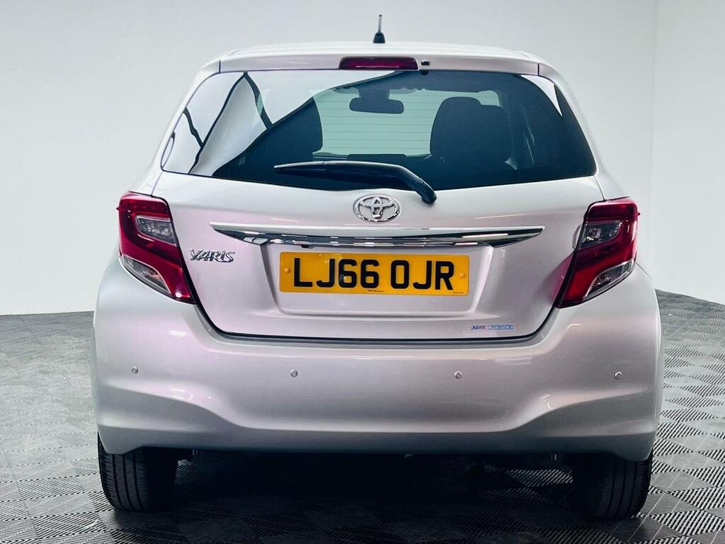 Toyota Yaris 1.33 Dual Vvt-i Icon Multidrive S Euro 6 2016 LJ66OJR #6