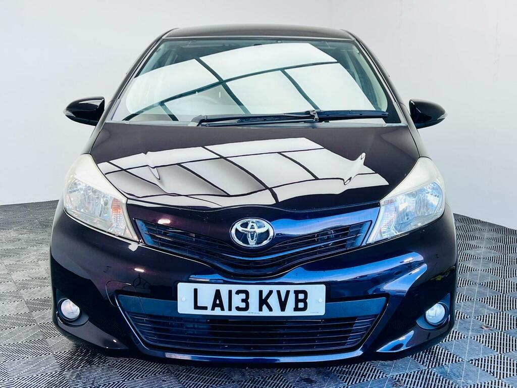Toyota Yaris Icon Cvt 2025 Purple #2