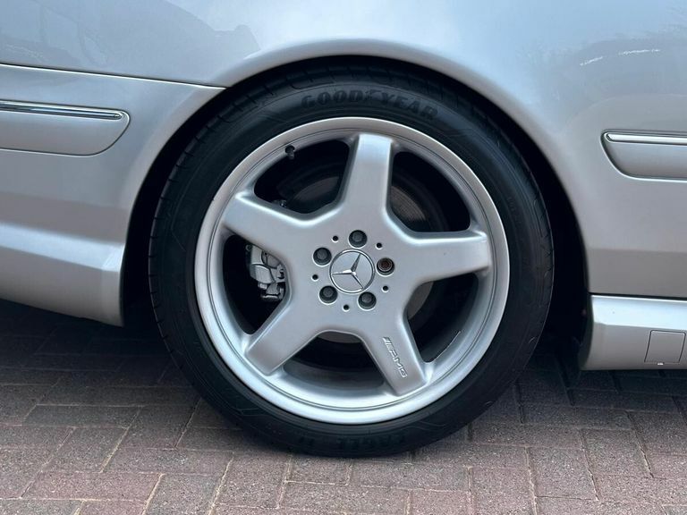 Mercedes-Benz CL 5.0 Cl500 Silver #22