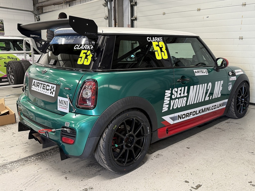 Mini Hatch John Cooper Works Green #2