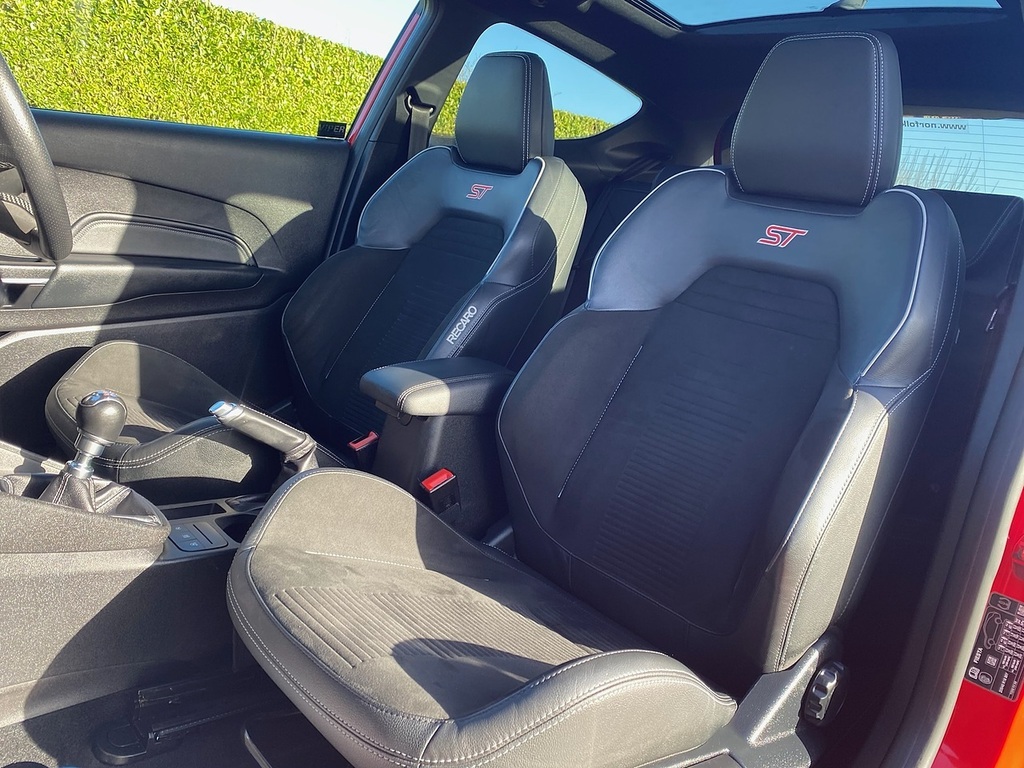 Ford Fiesta T Ecoboost St-3 DK68MKZ Red #3