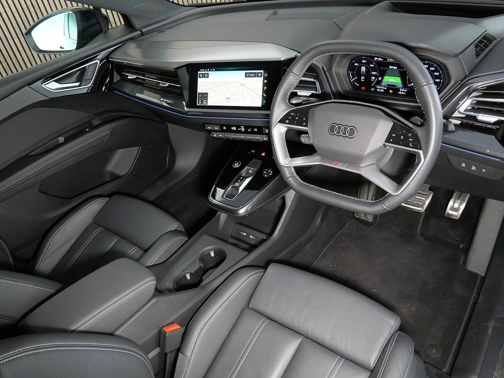Audi Q4 E Tron 40 Launch Edition Suv 82Kwh 204 Black #3