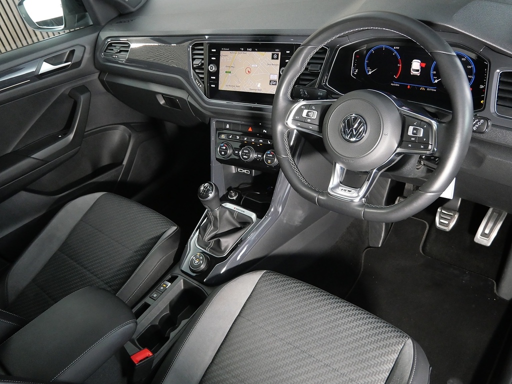 Volkswagen T-Roc 2.0 Tdi R-line Suv 4Motion Euro Black #3