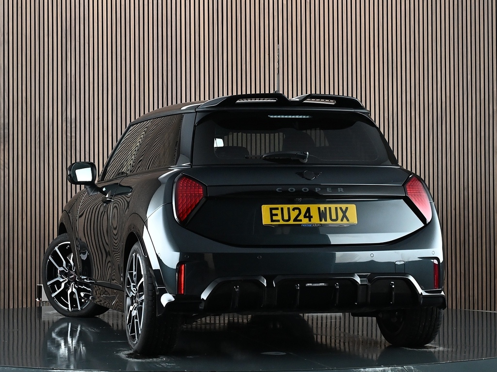 Mini Hatch 1.5C Sport Hatchback Steptronic Euro 6 EU24WUX Grey #2