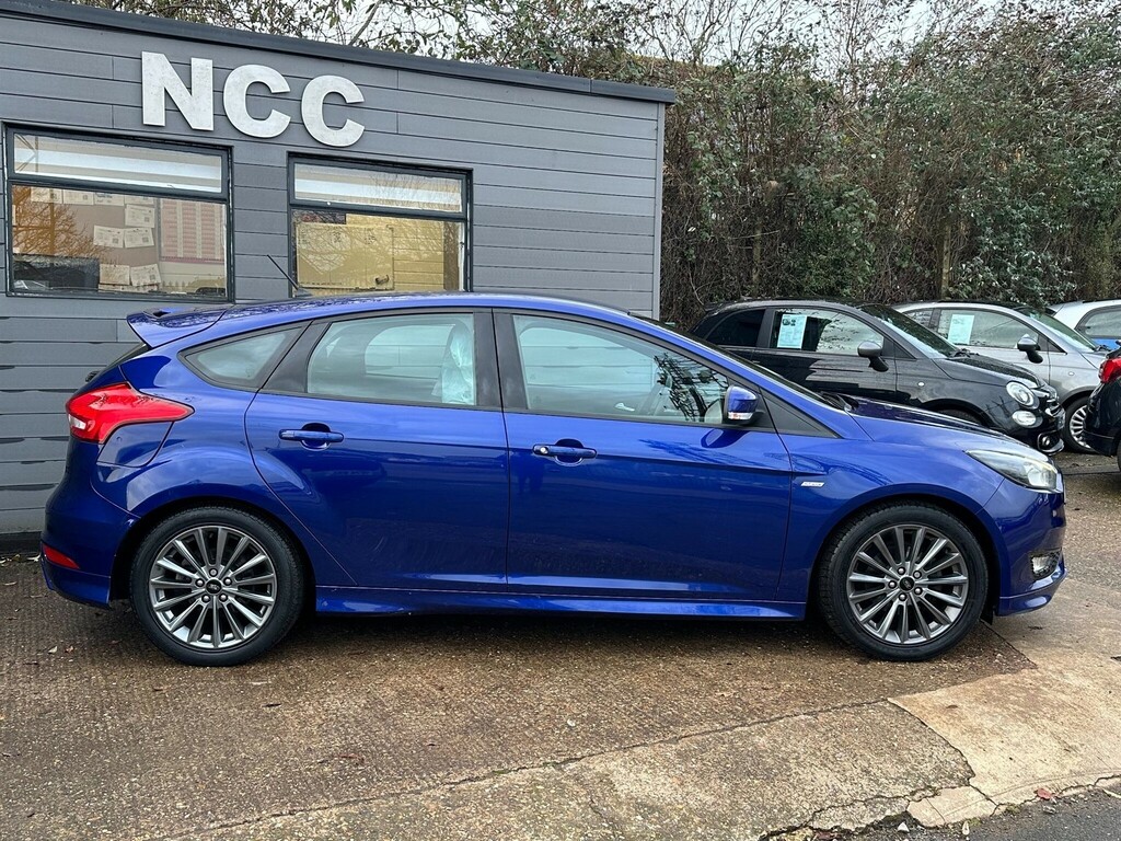 Ford Focus 1.5 Tdci St-line Euro 6 Ss EK67SYV Blue #6