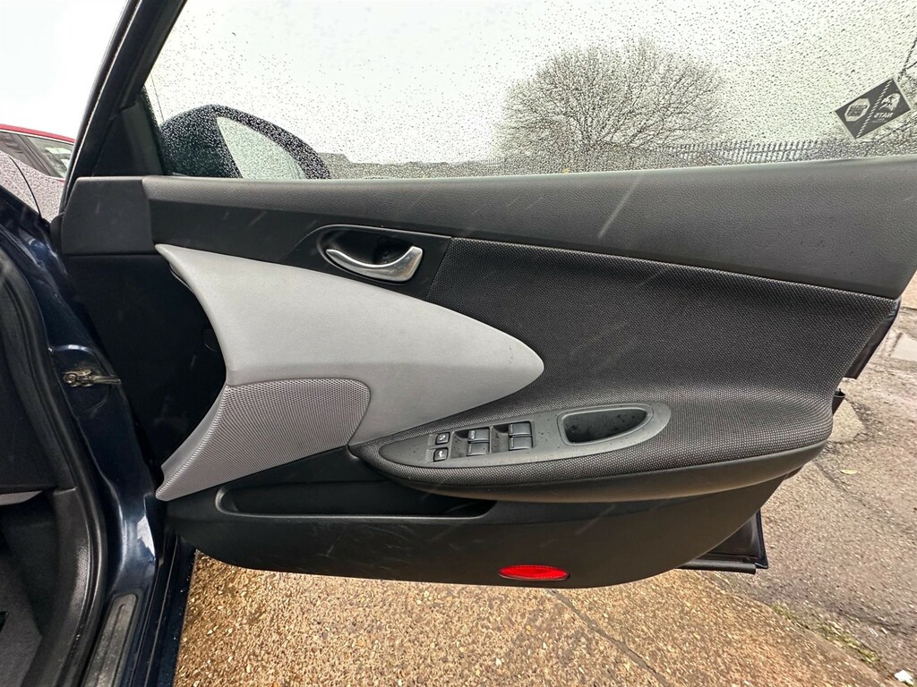 Nissan Primera 1.8 Se Grey #27