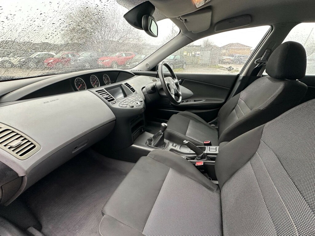 Nissan Primera 1.8 Se Grey #23