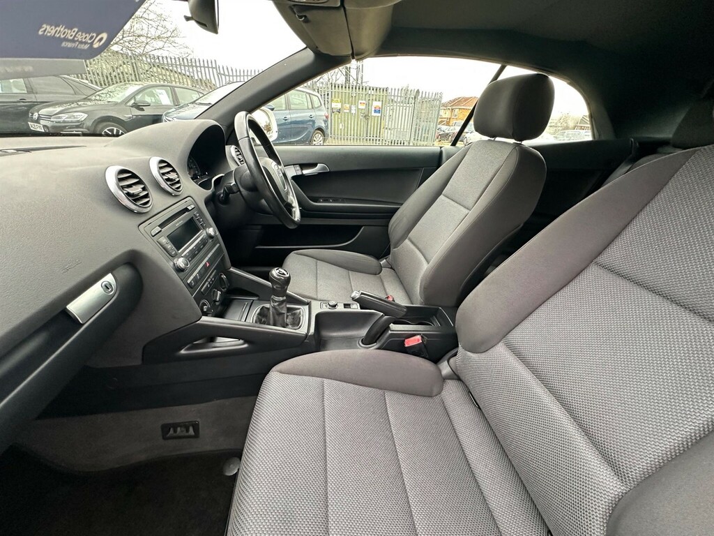 Audi Cabriolet 1.6 Tdi Technik Euro 5 Ss White #7