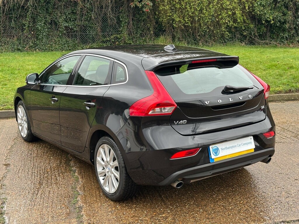 Volvo V40 1.6 T4 Se Lux Euro 5 Ss WN62YAO Black #2