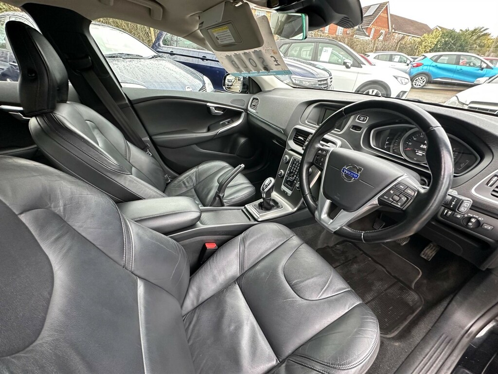 Volvo V40 1.6 T4 Se Lux Euro 5 Ss WN62YAO Black #3