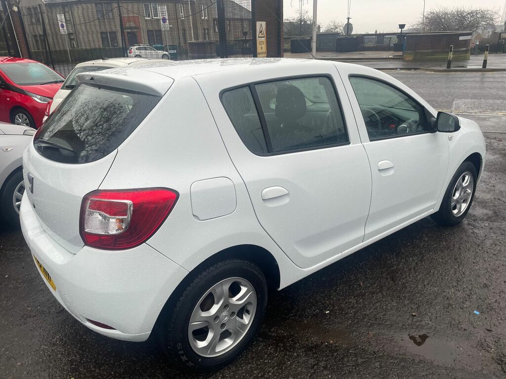 Dacia Sandero 0.9 Tce Laureate Hatchback Euro White #4