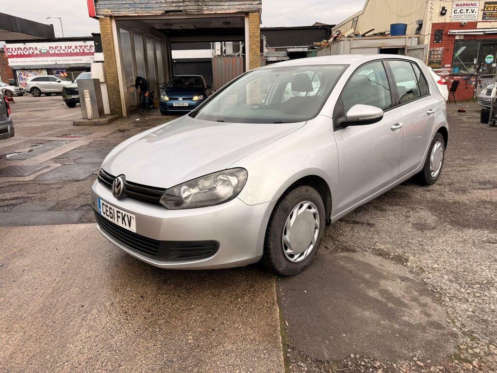 Volkswagen Golf 1.6 Tdi S Euro 5 CE61FKV Silver #2