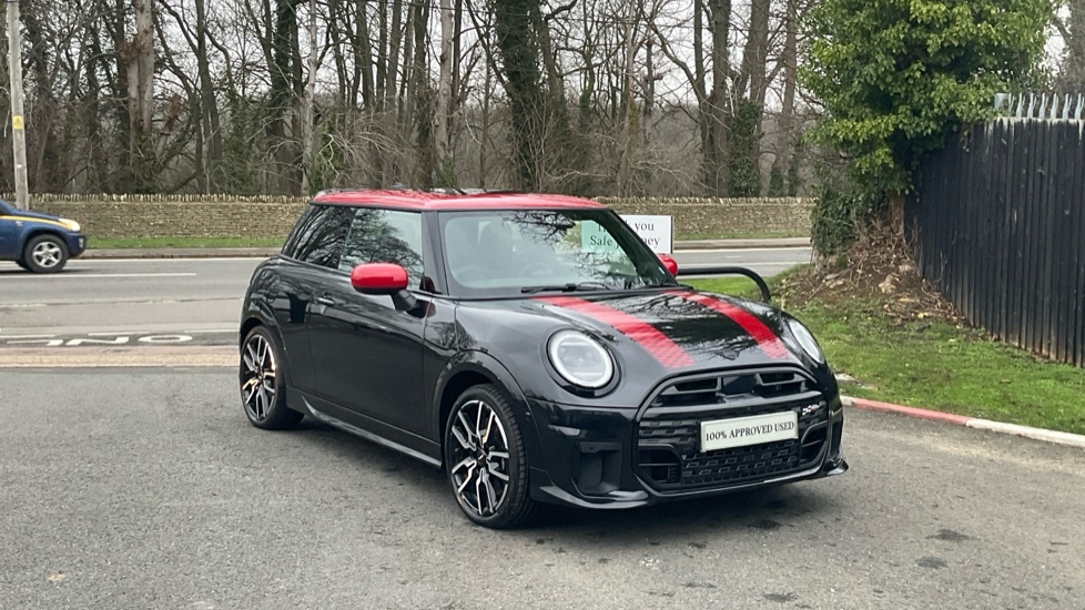 Mini Hatch Cooper C Black