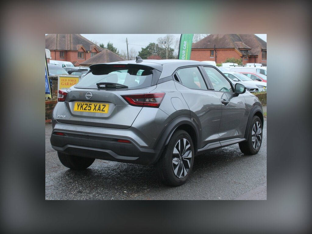 Nissan Juke 1.0 Dig-t Acenta Premium Suv Eur YK25XAZ Grey #2