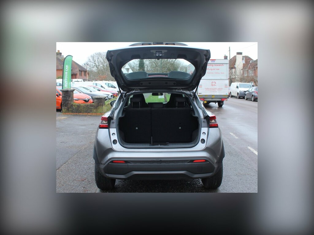Nissan Juke 1.0 Dig-t Acenta Premium Suv Eur YK25XAZ Grey #4