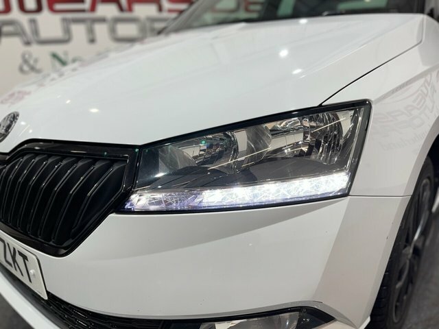 Skoda Fabia 1.0 Tsi Monte Carlo Hatchback Eu NL69ZKT White #6