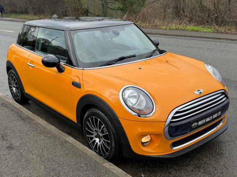Mini Hatch 1.5 Cooper - 2015 65 Orange