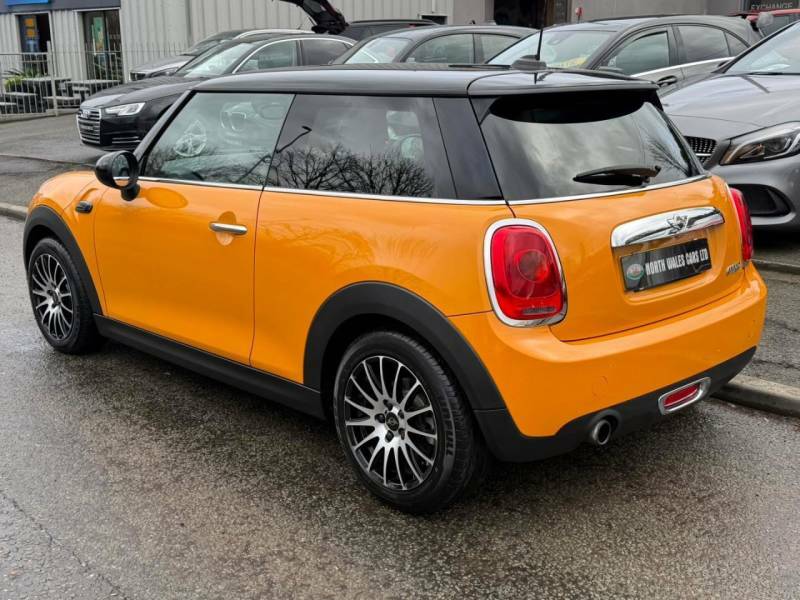 Mini Hatch 1.5 Cooper - 2015 65 NJ65JGV Orange #2