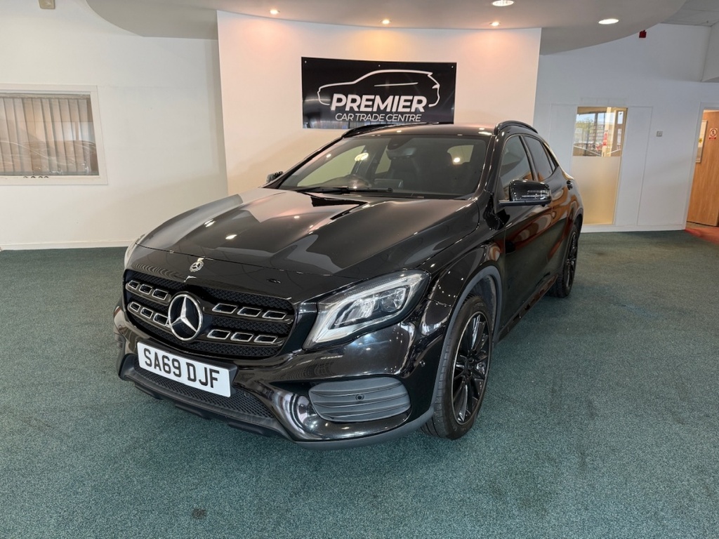 Mercedes-Benz GLA Class Gla 200 Amg Line Edition Black