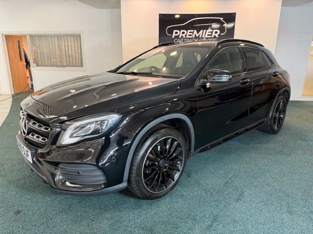 Mercedes-Benz GLA Class Gla 200 Amg Line Edition SA69DJF Black #2