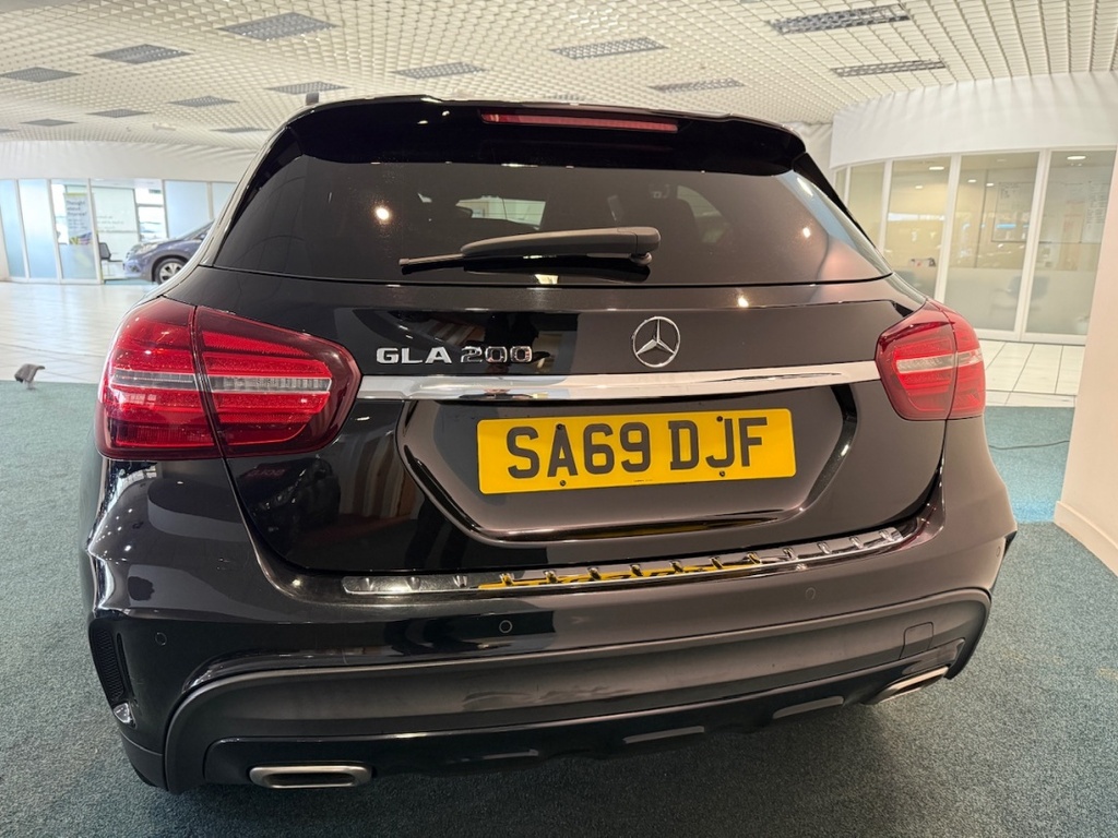 Mercedes-Benz GLA Class Gla 200 Amg Line Edition SA69DJF Black #5