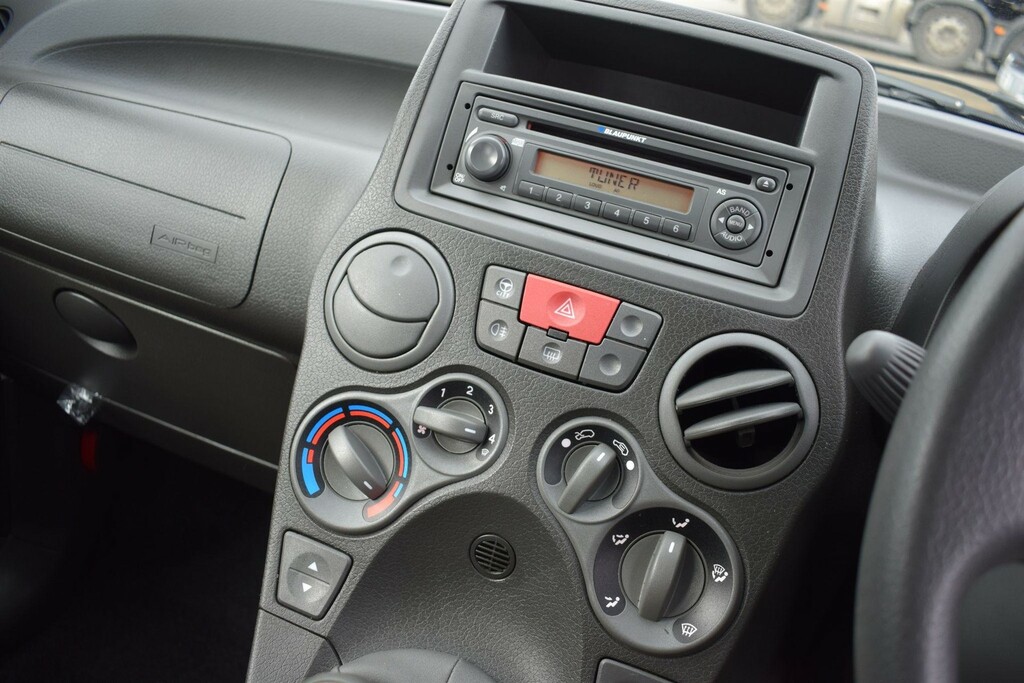 Fiat Panda 1.2 Active White #4